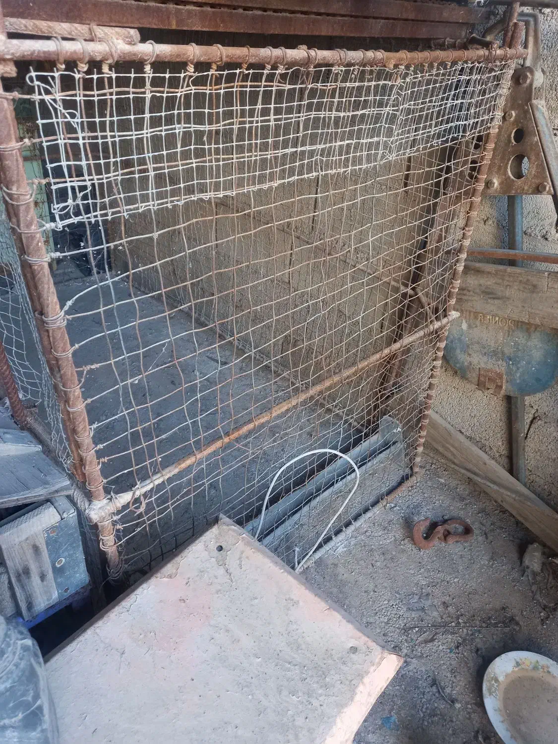 قفس مخصوص نگهداری پرندگان وحیوانات|لوازم جانبی حیوانات|شوشتر, |دیوار