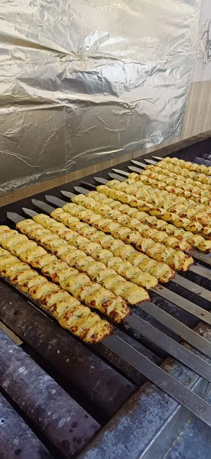 کباب زن کوبیده زن آشپز هستم|استخدام خدمات فروشگاه و رستوران|لنگرود, |دیوار