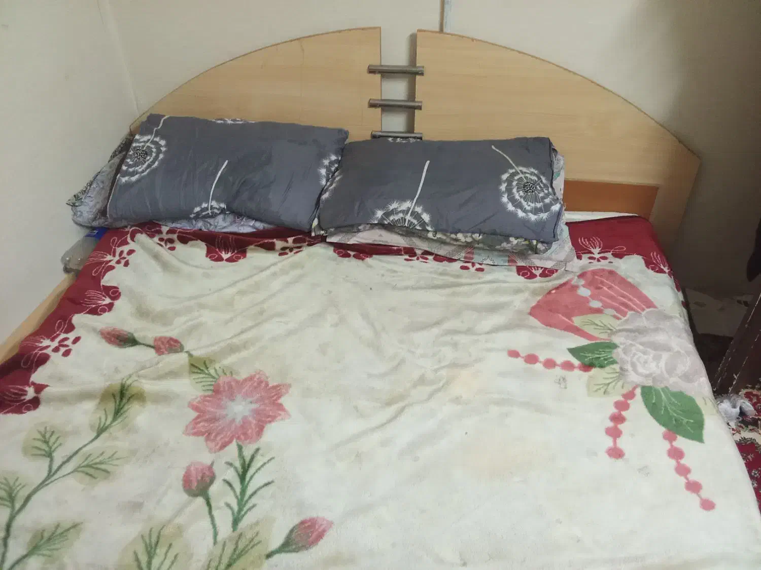 تخت خواب دو نفره|تخت و سرویس خواب|سبزوار, فرهنگیان|دیوار