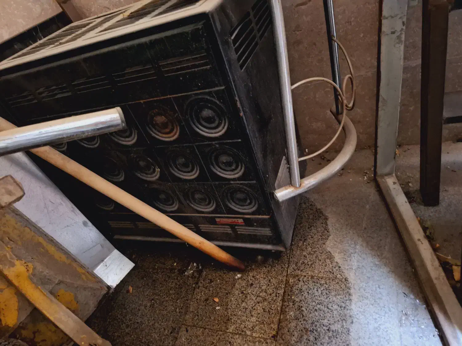 بخاری نفتی|بخاری، هیتر، شومینه|میاندوآب, |دیوار