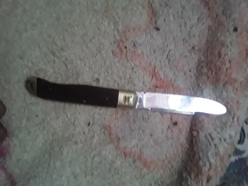 چاقو|کلکسیون اشیاء عتیقه|اهواز, سیاحی(سه راه خرمشهر)|دیوار