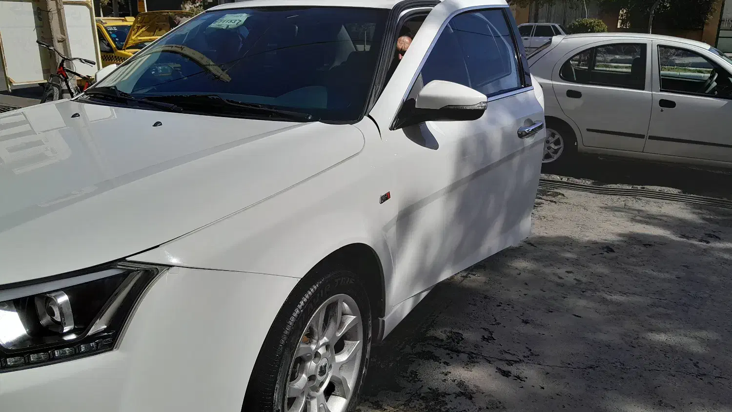 دنا پلاس ۴۰۱|خودرو سواری و وانت|نیشابور, تختی|دیوار