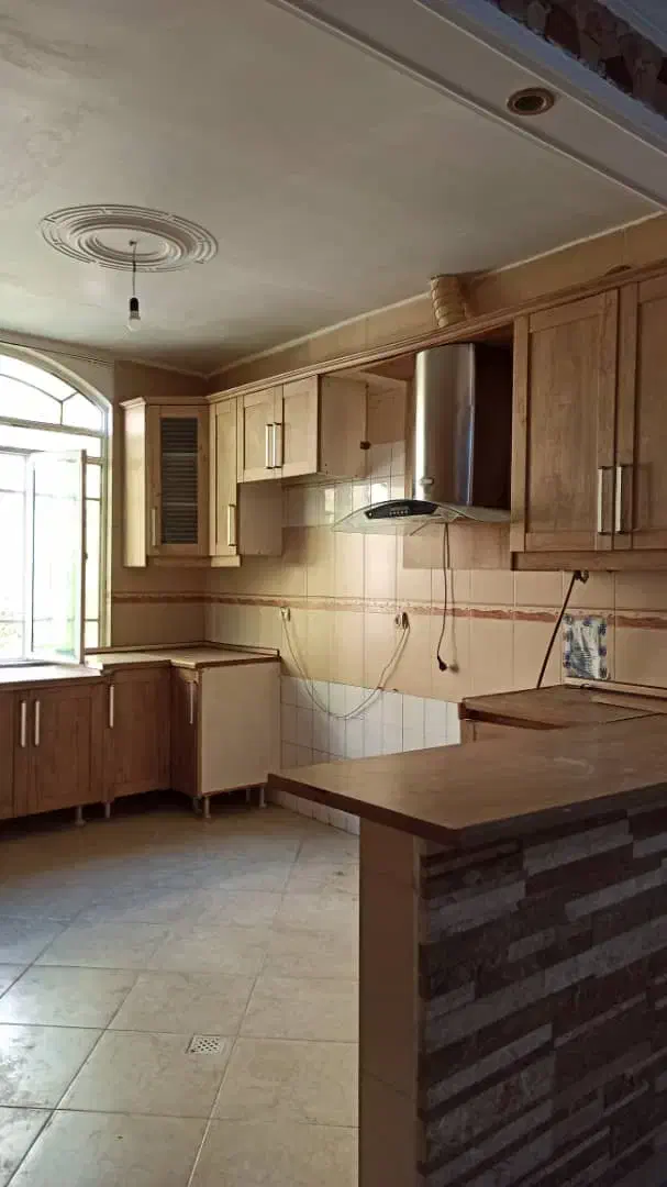 100 متر دربستی محدوده بلوار پروین