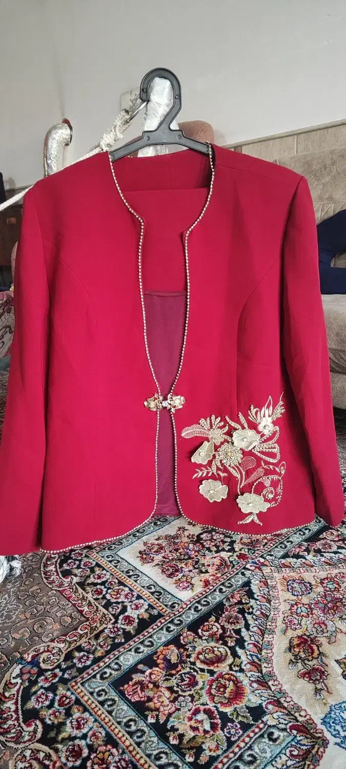 کت ودامن مجلسی ویلدایی|لباس|کاشان, ولیعصر|دیوار