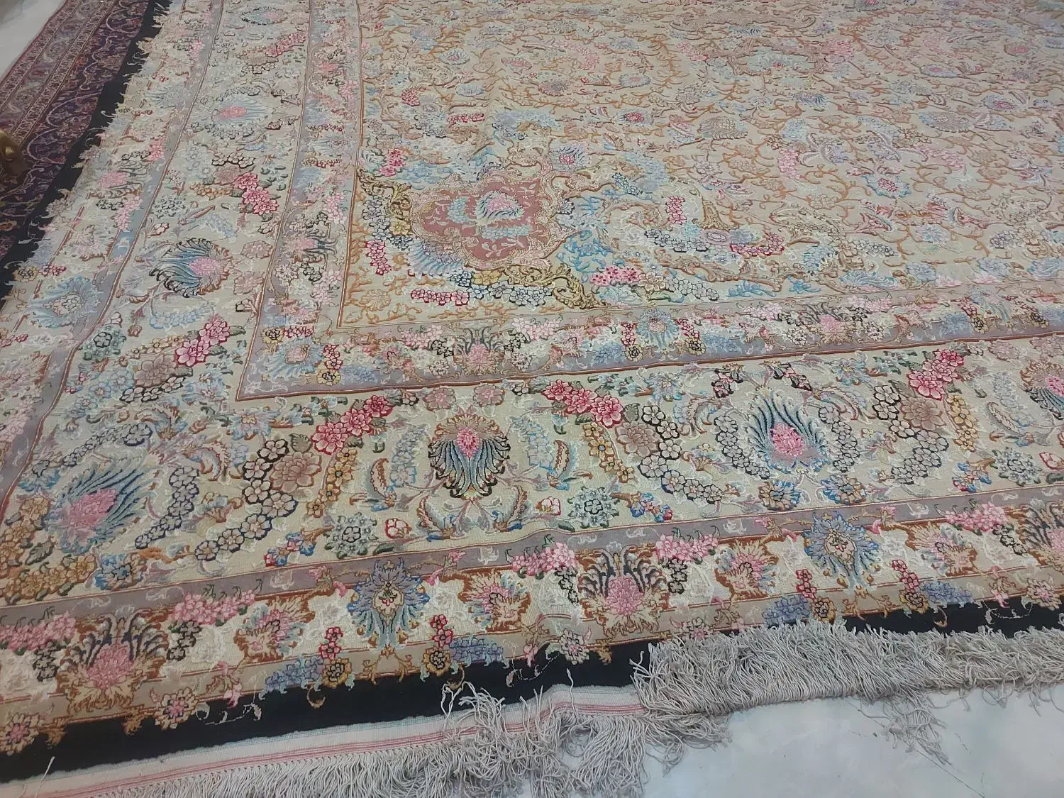 فرش دستبافت ۲۴ متری|فرش|تهران, شهران جنوبی|دیوار