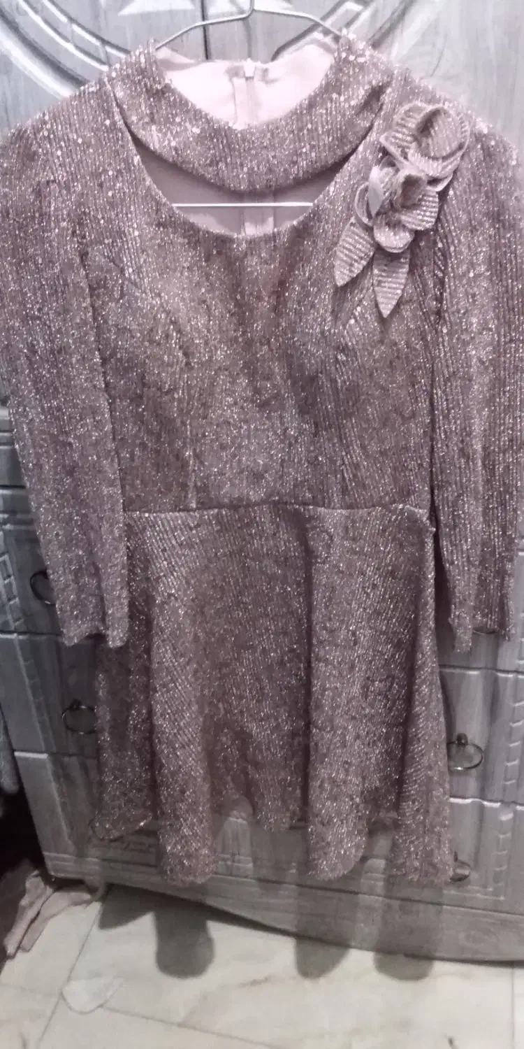 لباس مجلسی درحدنوتمیزیه دوبارپوشیده ام|لباس|تهران, خاک سفید|دیوار