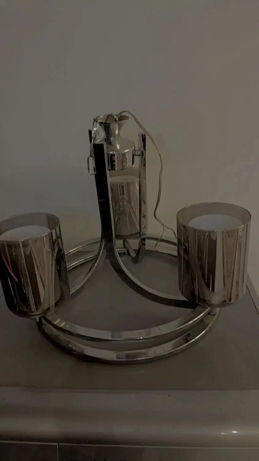 لوستر|لوستر و چراغ آویز|گلبهار, شهر جدید گلبهار|دیوار