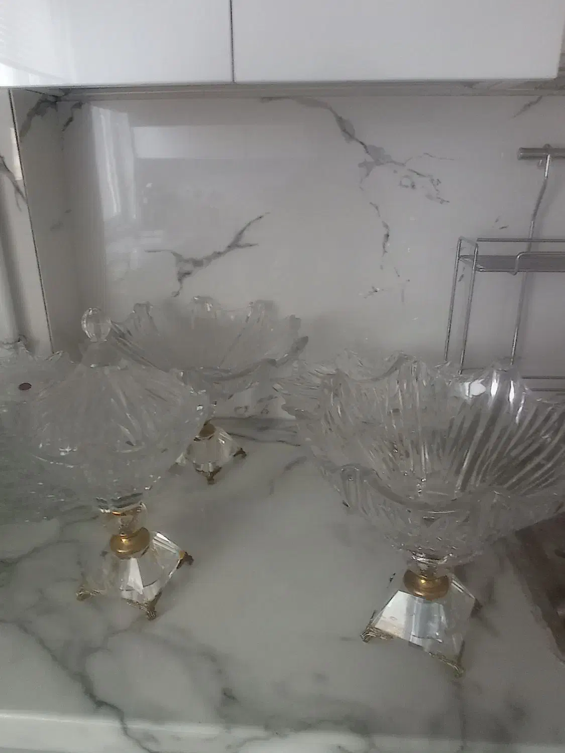 سرویس پذیرایی ۱۸ نفره|ظروف سرو و پذیرایی|همدان, |دیوار