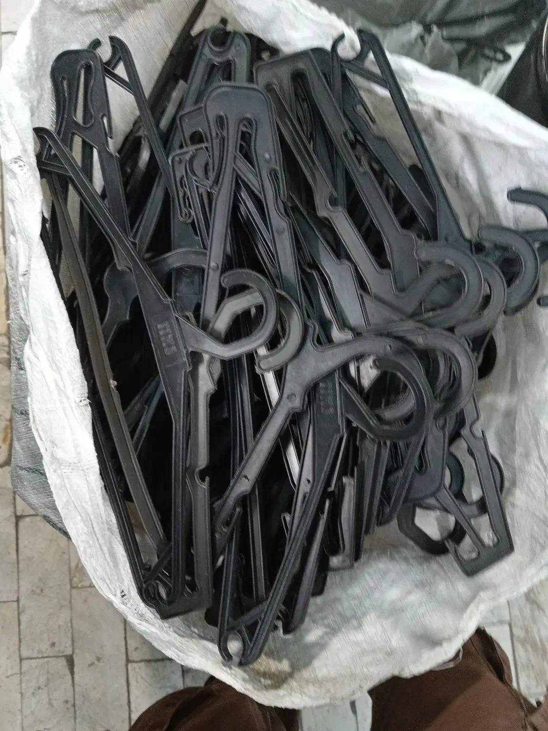 چوب کار 350 عدد|بندرخت و رخت‌آویز|قم, علی آباد سعدگان|دیوار