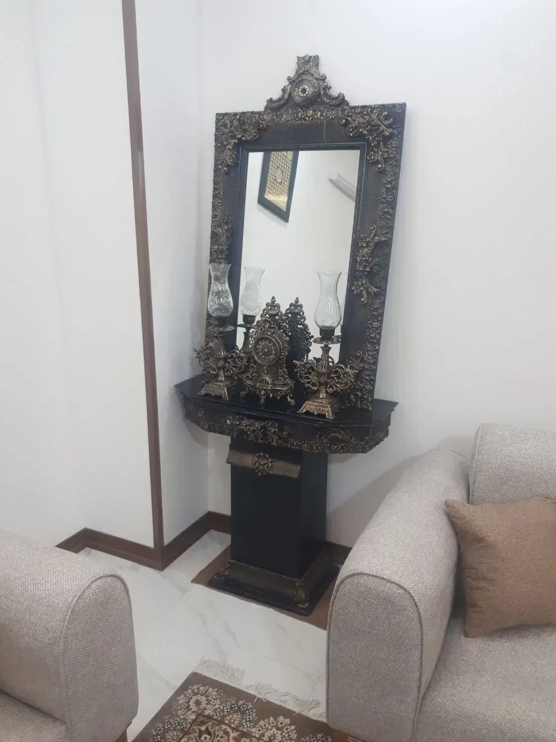 آینه و شمعدان|آینه|قزوین, |دیوار