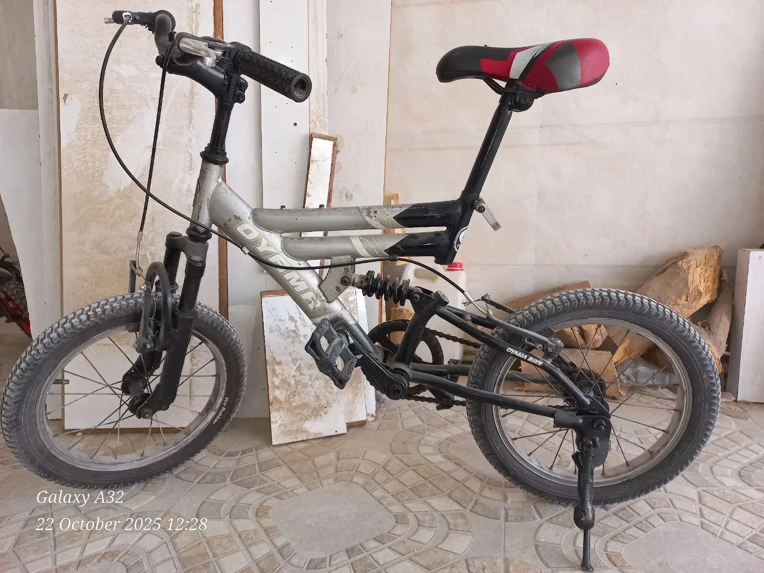 دوچرخه مارک اویاما سایز۱۶|دوچرخه، اسکیت، اسکوتر|خورموج, |دیوار