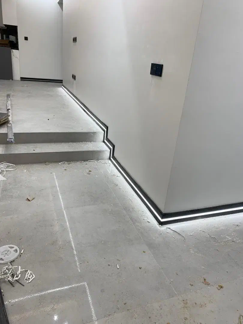 نصب،نصاب قرنیز آلومینیوم ساده/نوری، LED تهران وکرج|خدمات پیشه و مهارت|تهران, ترمینال غرب|دیوار