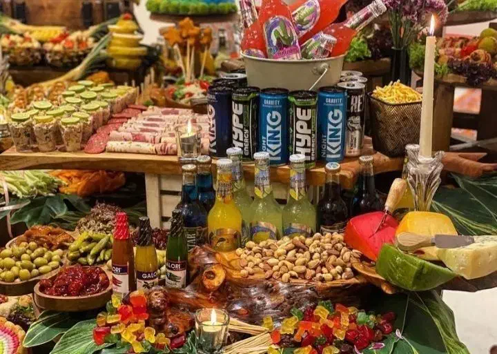 بارسردوگرم انواع کوکتل هافینگر فود و غذاهای ایرانی|خدمات پذیرایی، مراسم|تهران, اقدسیه|دیوار