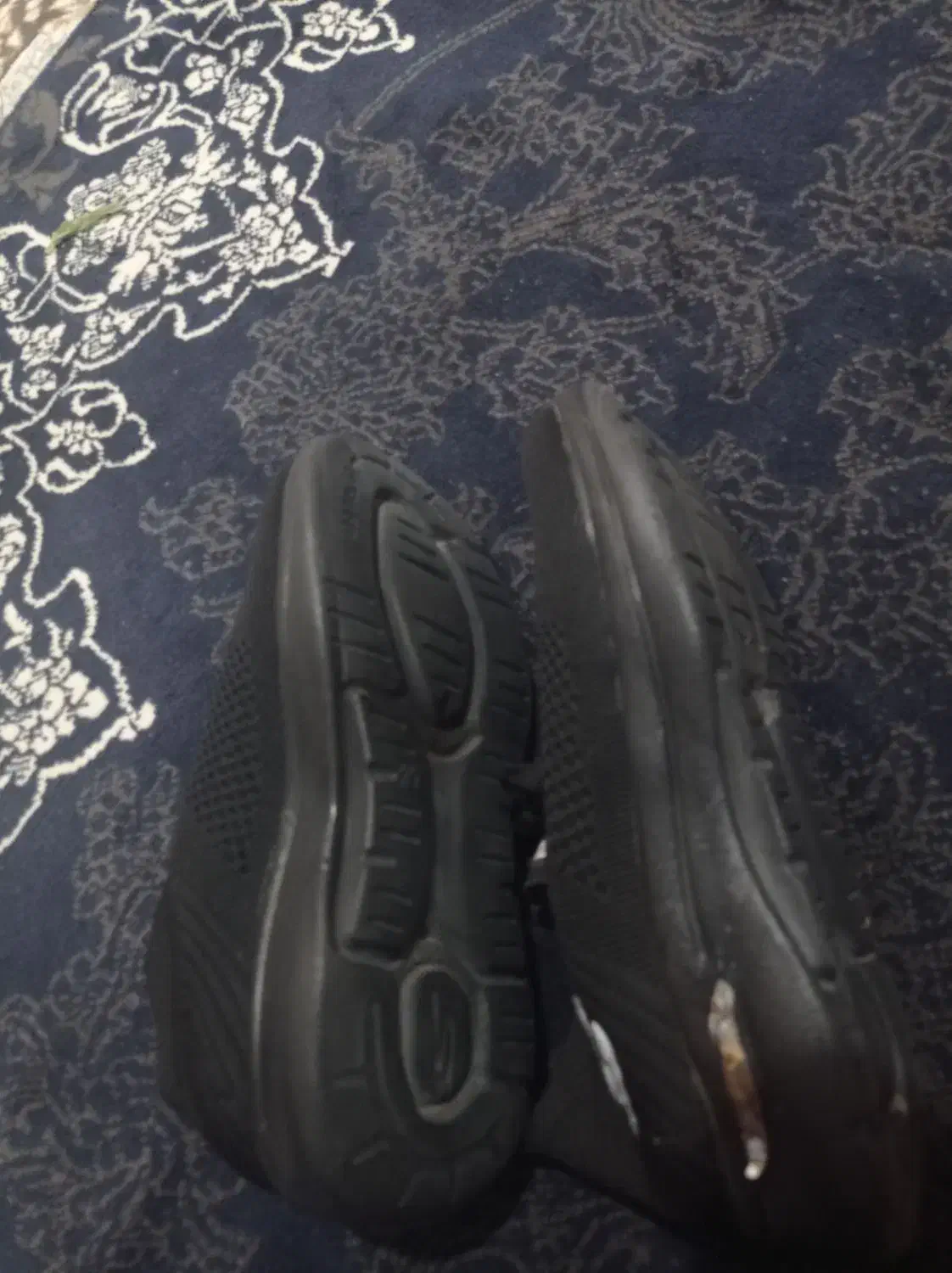 کفش راحتی است وجنس خوب است|کیف، کفش، کمربند|تربت جام, شهید نصرالهی|دیوار