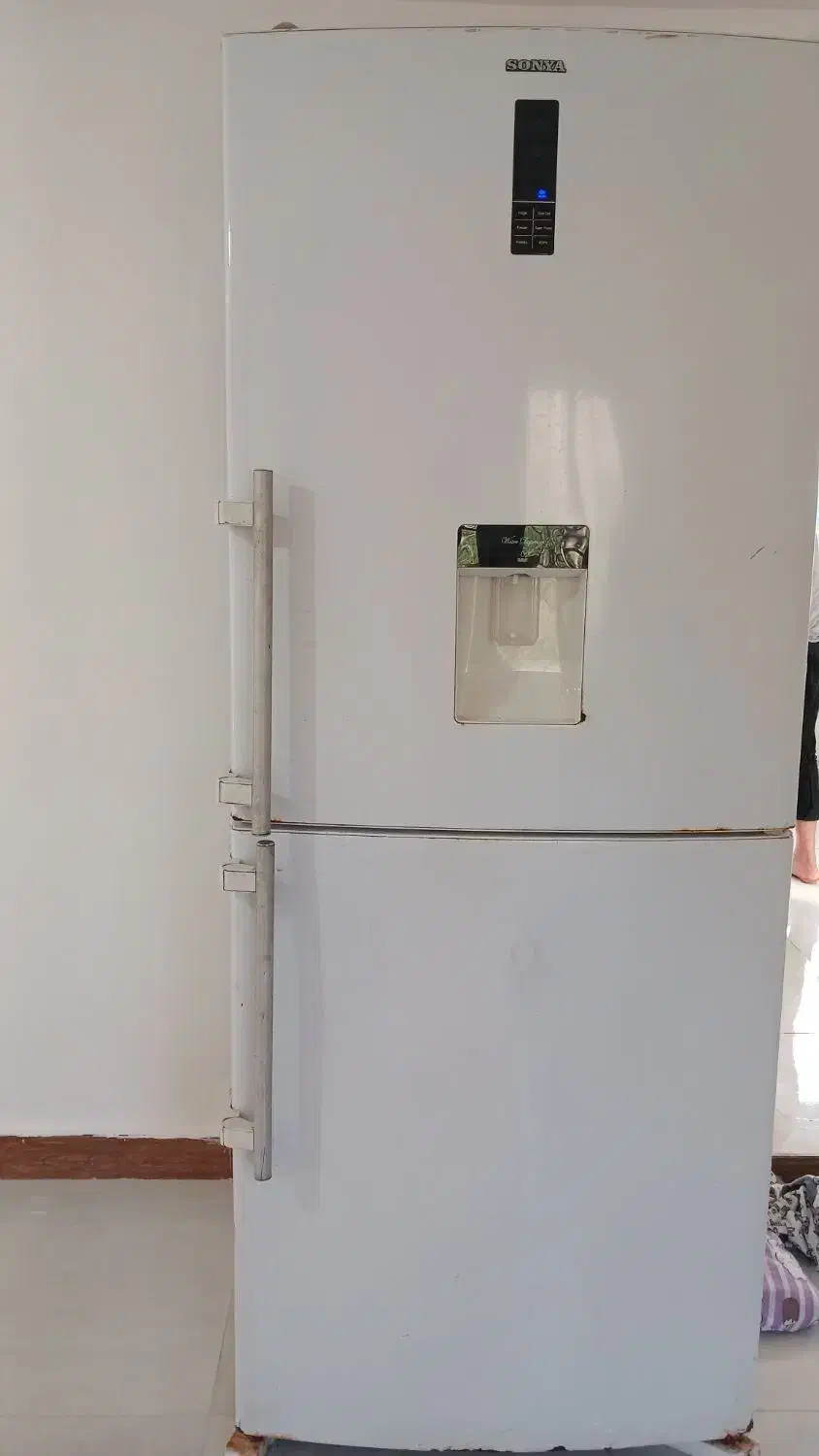 یخچال|یخچال و فریزر|رشت, معلولین|دیوار