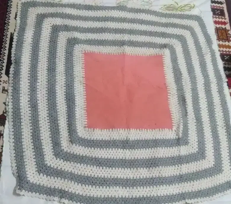 پادری یا رومبلی بافت و رومیزی|پادری|بیرجند, |دیوار