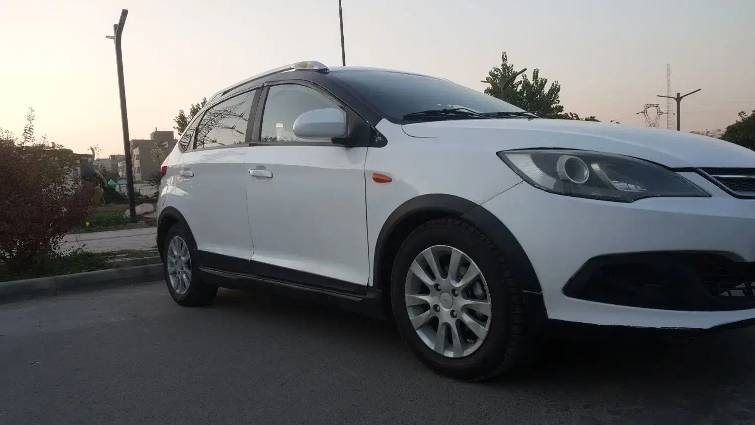 MVM۳۱۵ نیو لاکچری معاوضه با کوئیک تیبا 111|خودرو سواری و وانت|تهران, وردآورد|دیوار