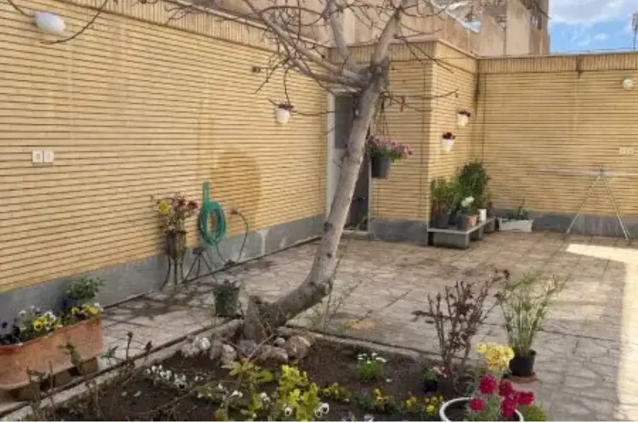 اجاره منزل یک طبقه از ۲ طبقه|اجارهٔ خانه و ویلا|نهاوند, |دیوار