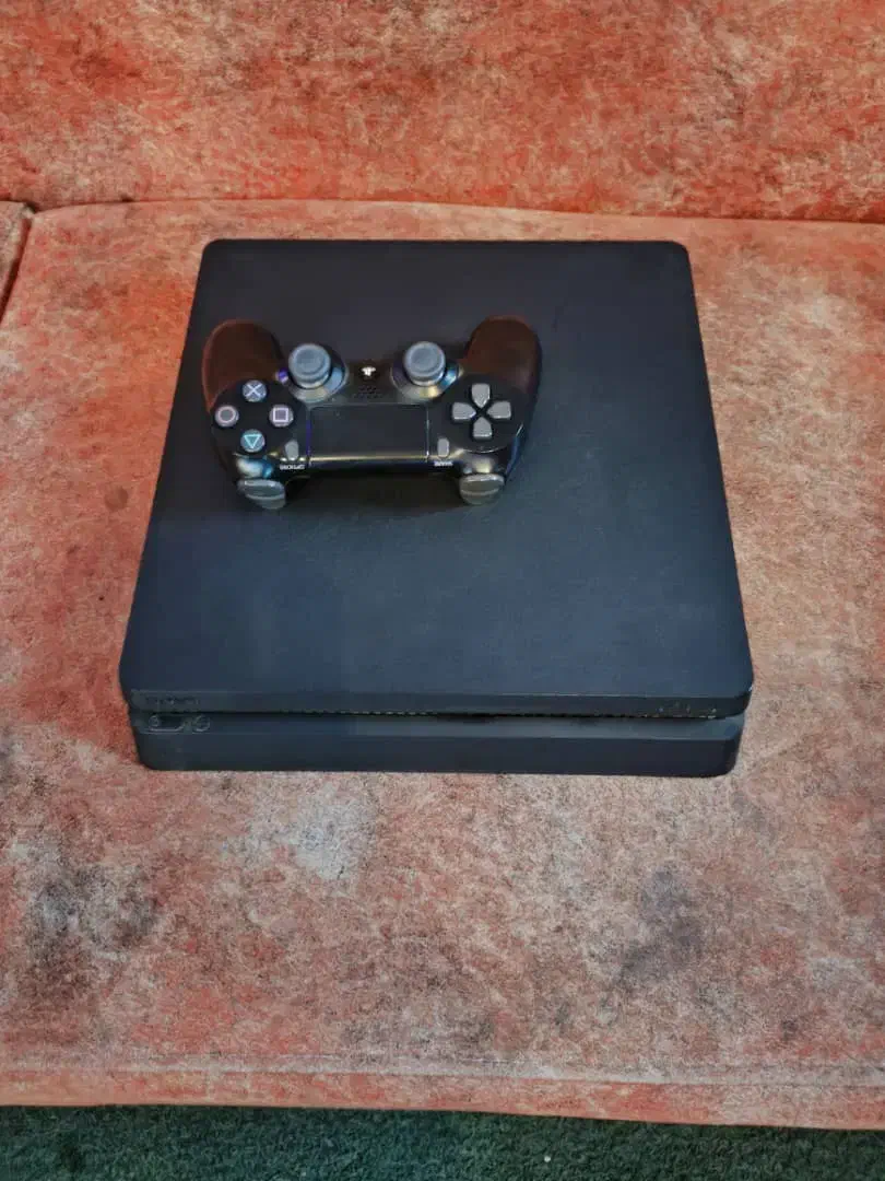 فروش تعدادی ps4 و تی وی به دلیل جابجایی|کنسول، بازی ویدئویی و آنلاین|صدرا-فارس, فاز ۱|دیوار