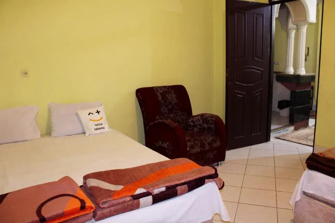 آپارتمان سوییت نزدیک حرم امام رضا با پارکینگ|اجارهٔ کوتاه‌مدت آپارتمان و سوئیت|مشهد, عنصری|دیوار