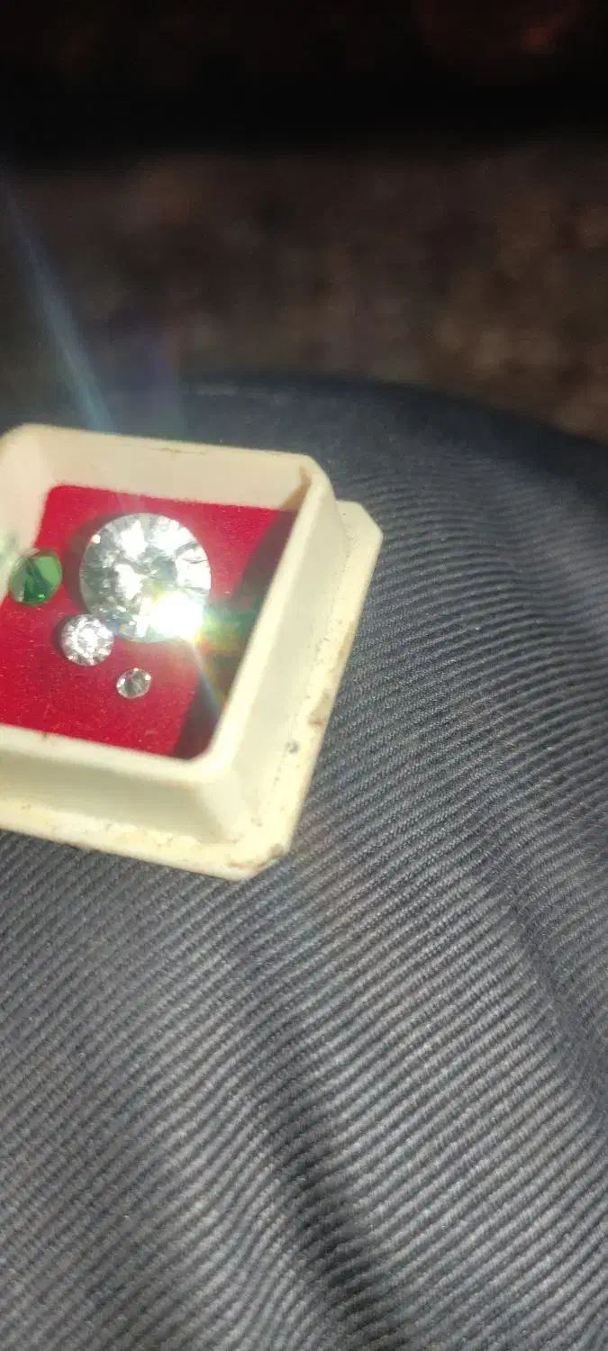 الماس سنگ معدنی برلیان تخمه قیمتی قدیم|جواهرات|شهریار, رضی آباد پایین|دیوار