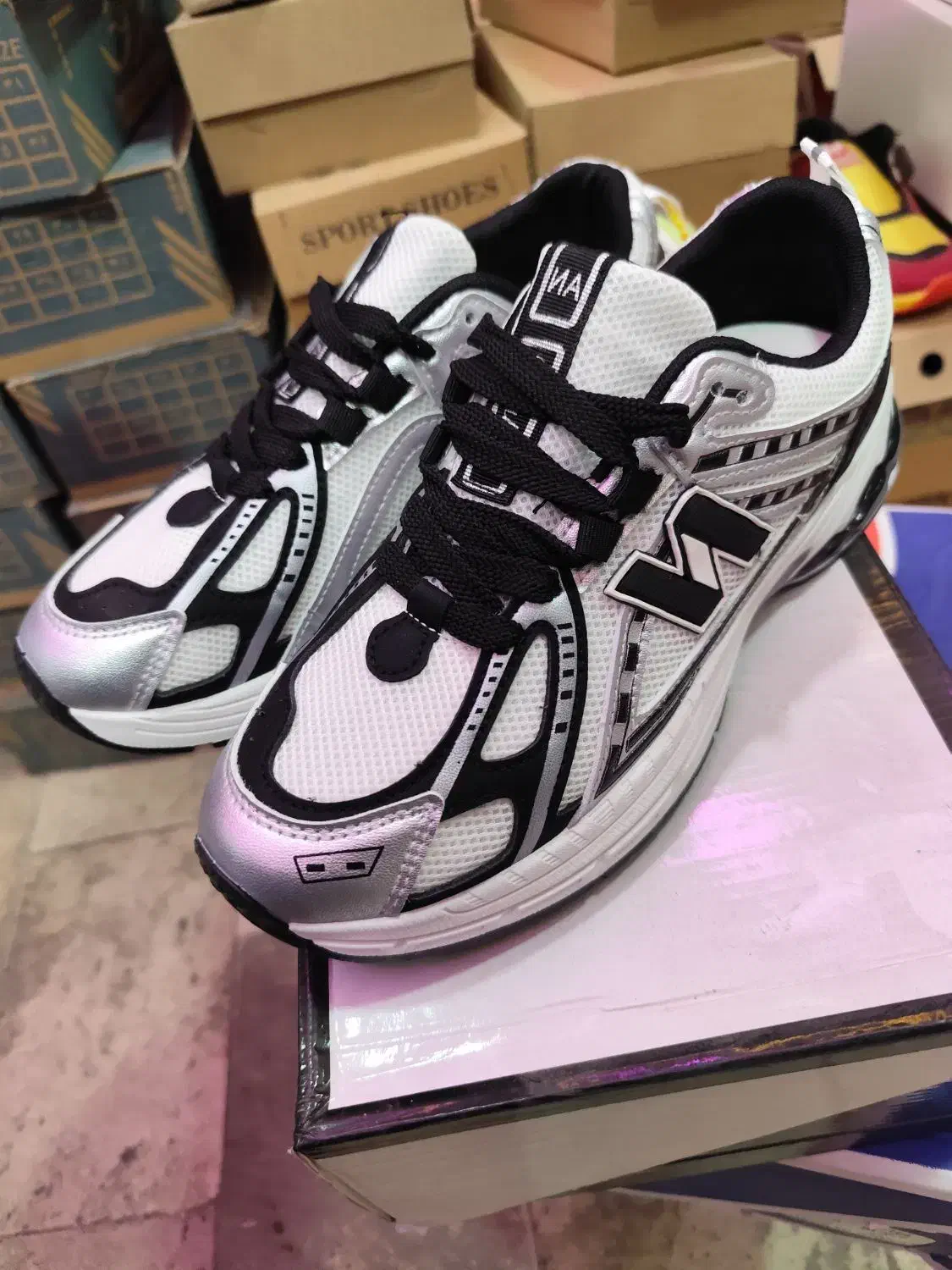 نیوبالانس خارجی چین کفش خارجی|کیف، کفش، کمربند|شاهین‌شهر, مسکن مهر|دیوار