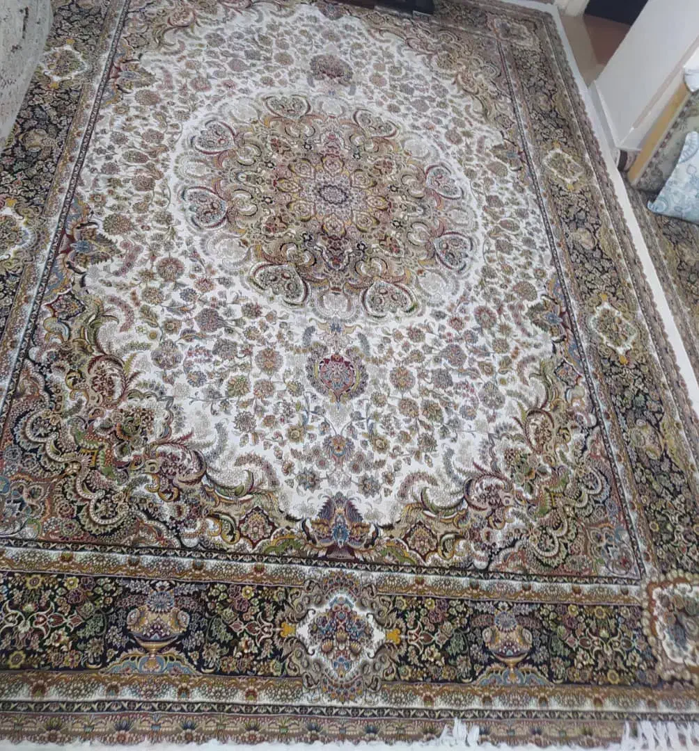 ۲ عدد فرش ۱۲ متری و ۱ عدد فرش ۹ متری|فرش|قزوین, |دیوار