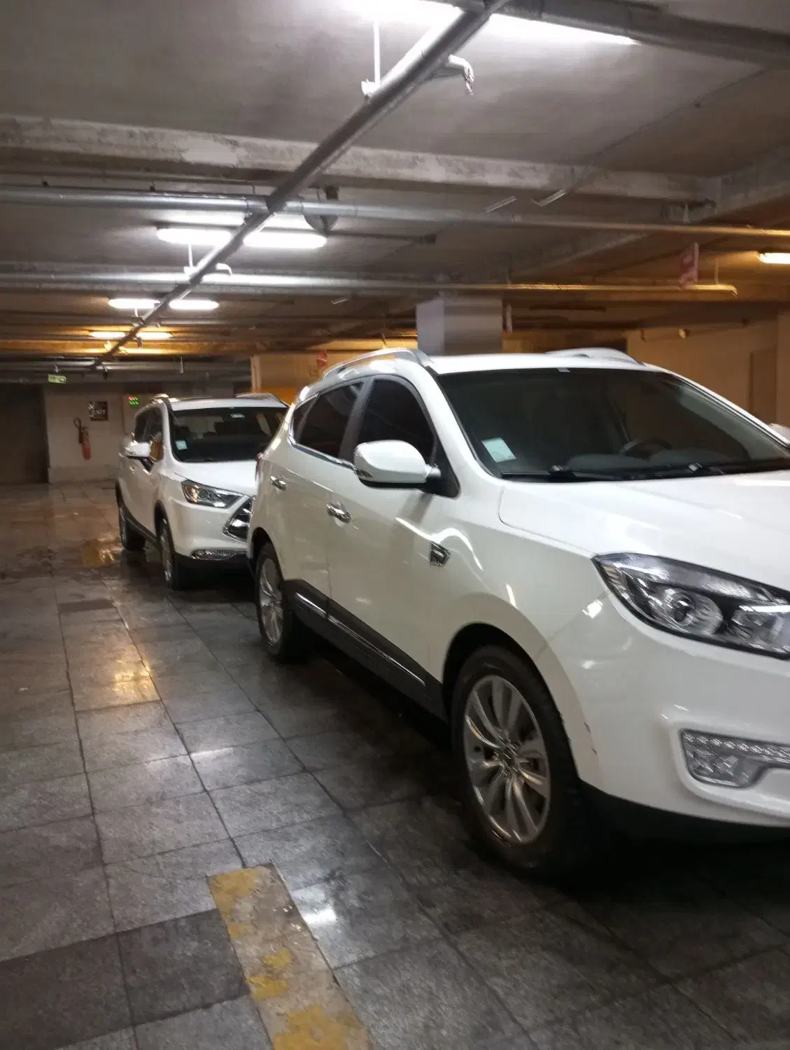 کارواشکار پولیشکار|استخدام سرایداری و نظافت|تهران, صادقیه|دیوار