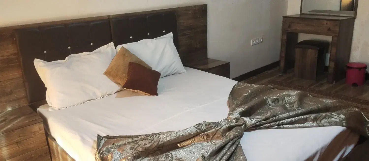 استخدام کارمند جهت نظافت اتاقهاو لابی هتل|استخدام سرایداری و نظافت|ملایر, |دیوار