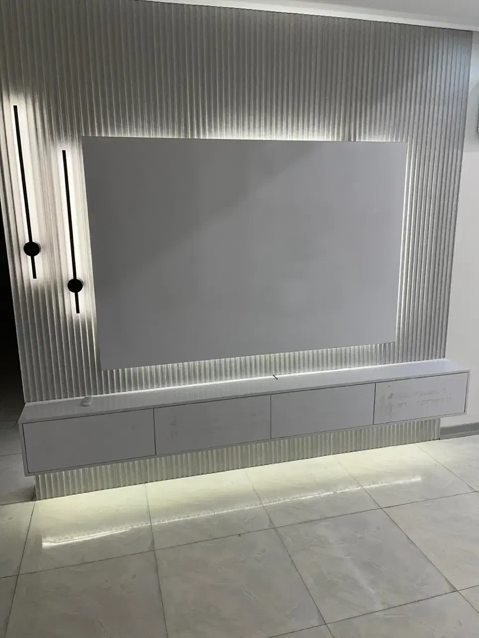 پارکت تی وی وال چمن مصنوعی فنس برگی|مصالح و تجهیزات ساختمان|فردیس, فردیس|دیوار