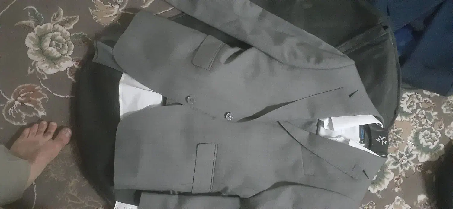 کت وشلوار|لباس|بندرلنگه, |دیوار