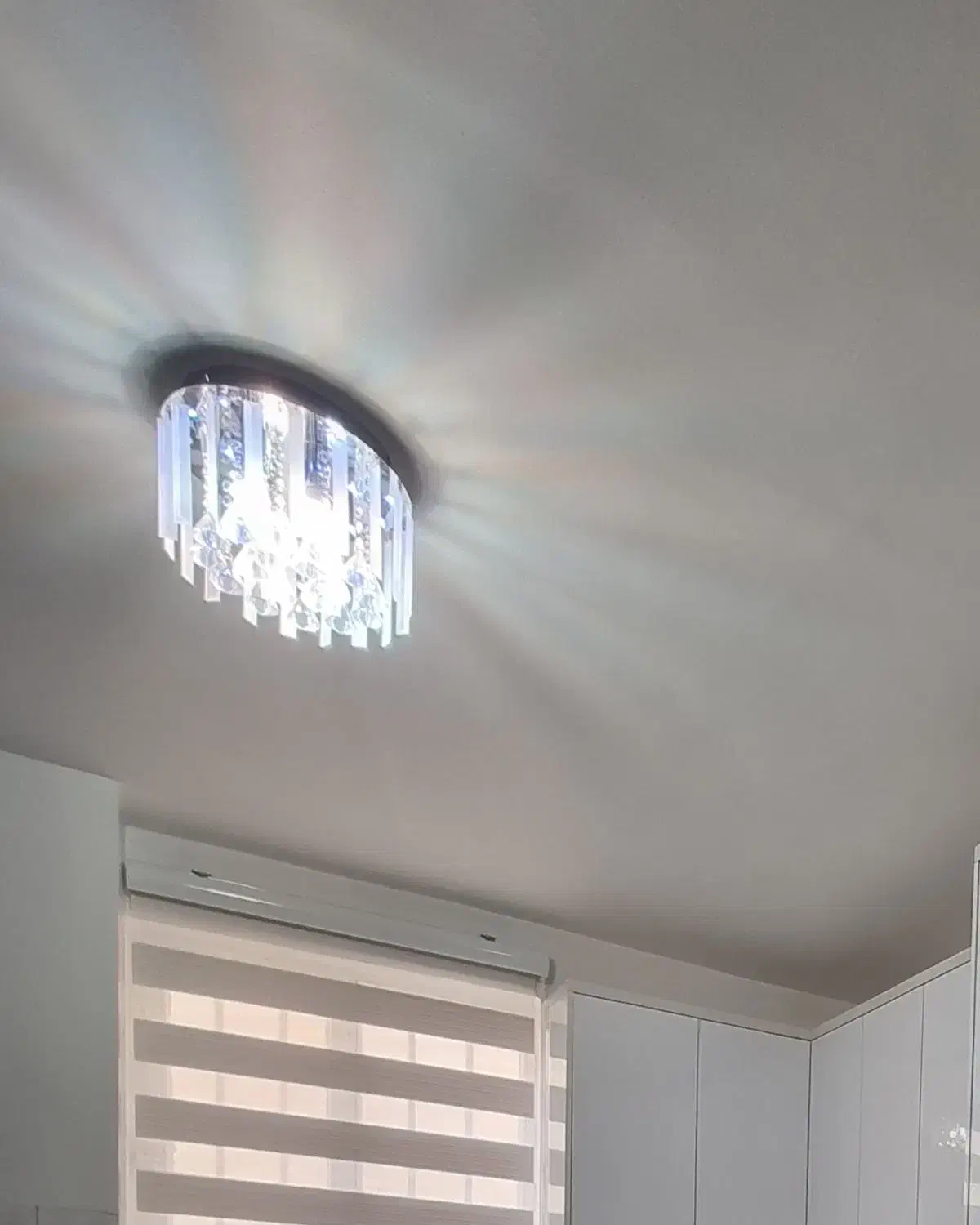 لوستر کریستالی مدرن|لوستر و چراغ آویز|کرج, باغستان|دیوار