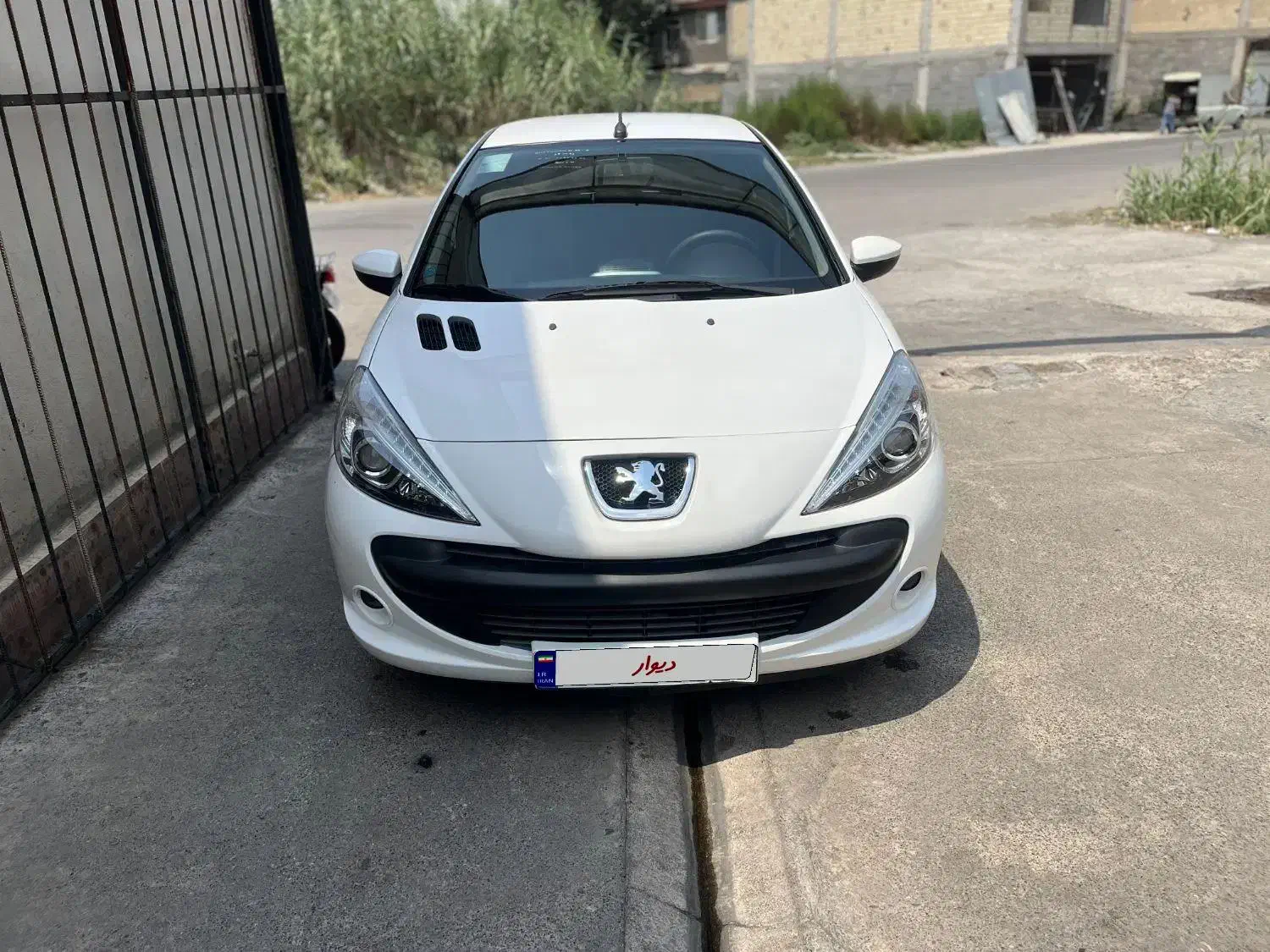 207 دنده ای 97 بیرنگ|خودرو سواری و وانت|رشت, حمیدیان|دیوار