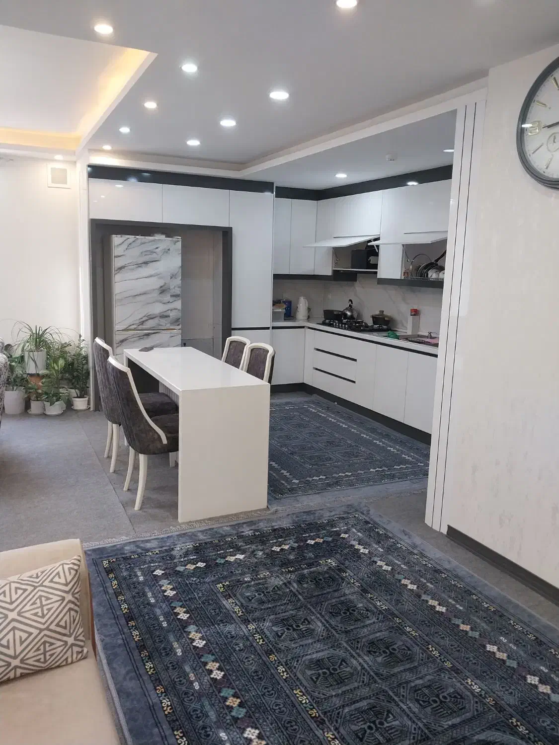 لاله۲۰۰متر ۴ خواب نوساز فروش وتهاتر|فروش آپارتمان|شیراز, لاله|دیوار