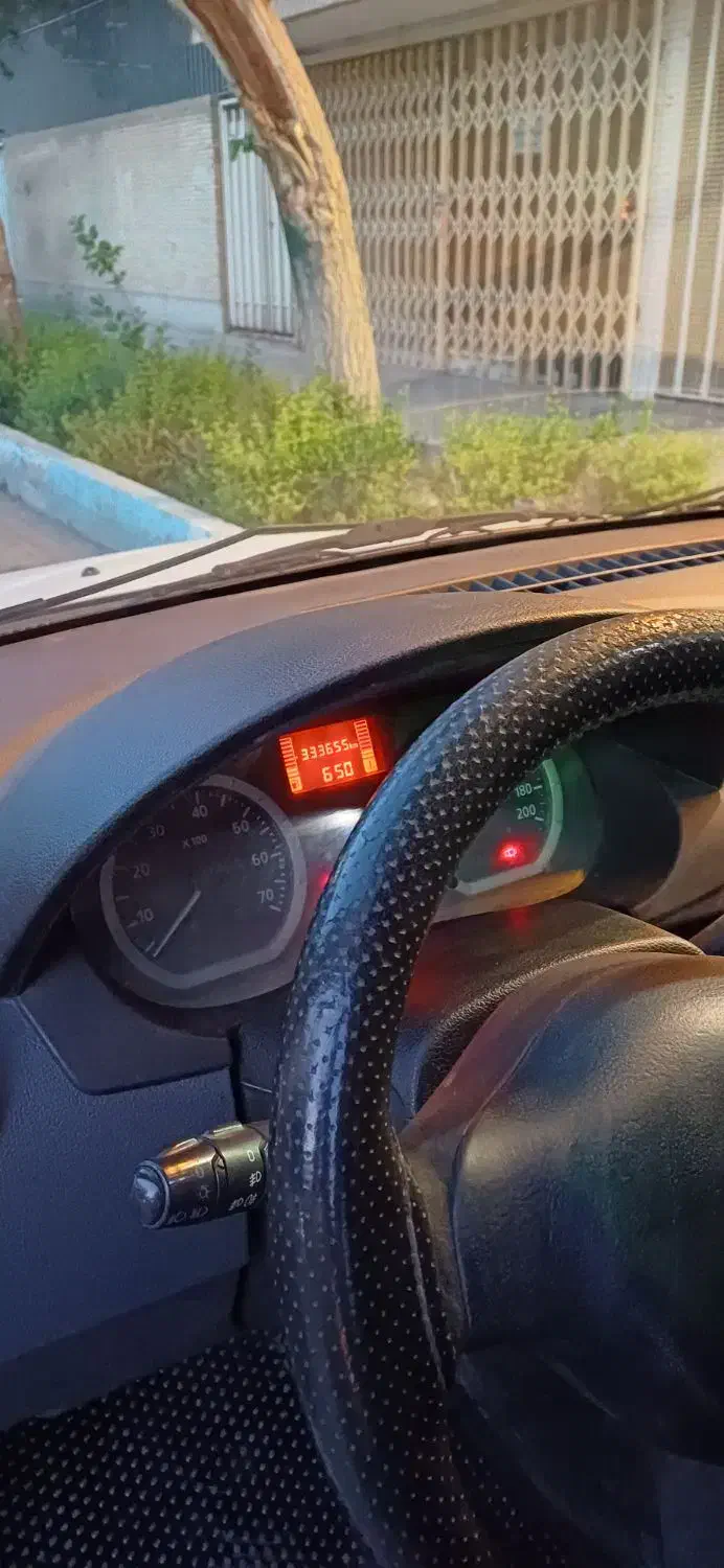 ال 90 سفید، دوگانه کارخانه، مدل 90|خودرو سواری و وانت|اصفهان, خواجه عمید|دیوار