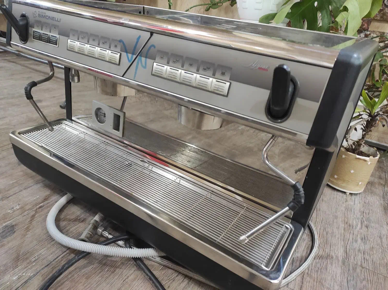 فروش یک دستگاه اسپرسو ساز صنعتی سیمونلی|فروشگاه و مغازه|برازجان, |دیوار