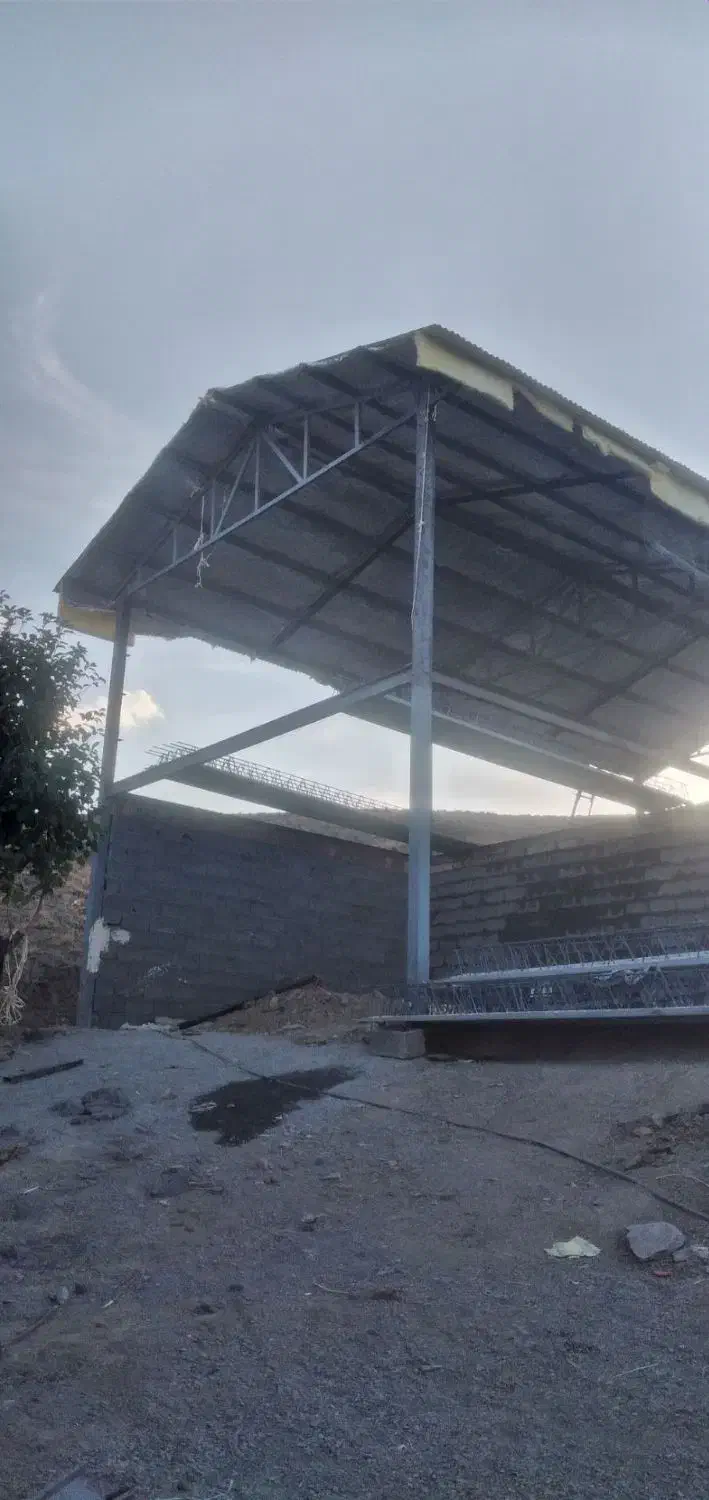 جوشکاری انواع اسکلت شیروانی بانازلترین قیمت وکیفیت|خدمات پیشه و مهارت|خمین, |دیوار