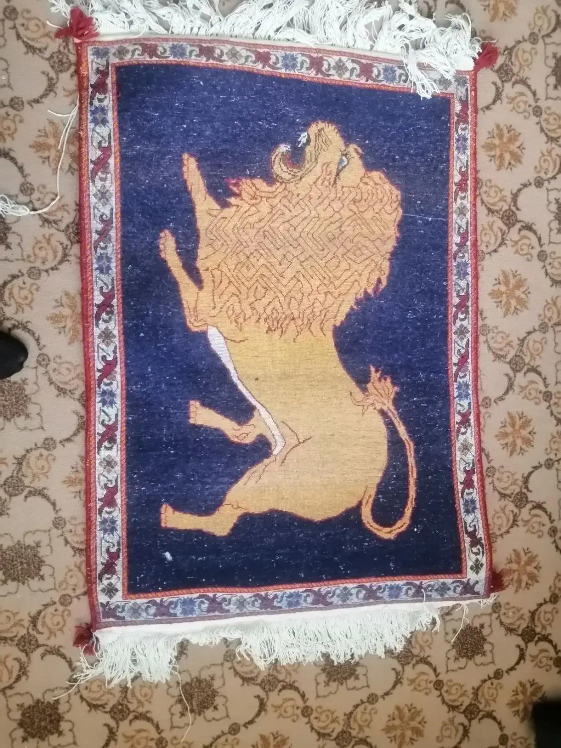 قالبچه شیر تابلو فرش|فرش|مرودشت, رامجرد یک|دیوار