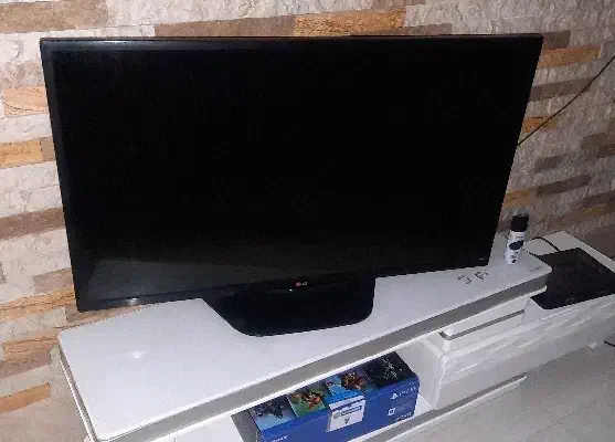 تلوزیون ۴۲ اینج ال جی|تلویزیون و پروژکتور|بندرعباس, |دیوار