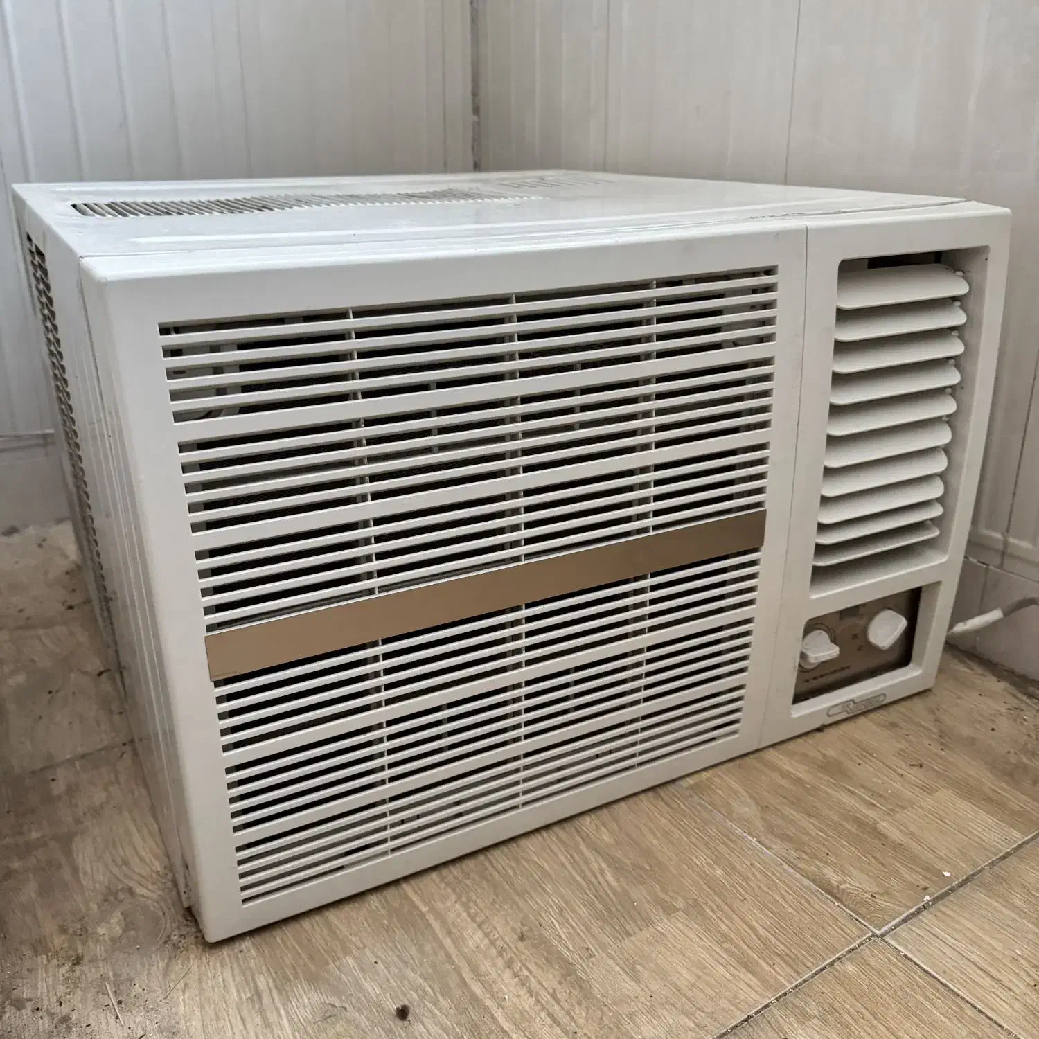 کولرگازی پنجره ای سوپر جنرال|کولر گازی و فن‌کوئل|زاهدان, |دیوار