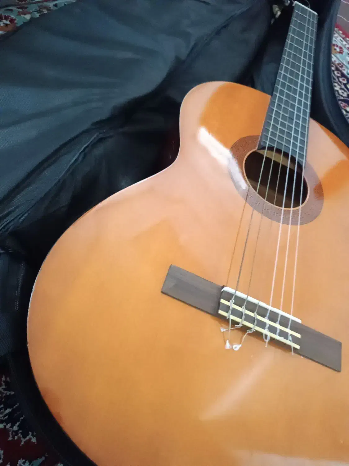 گیتاریاماها|گیتار، بیس، امپلیفایر|گرگان, |دیوار