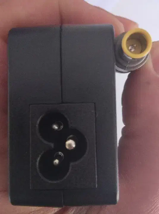 شارژر لپ تاپ لنوو ۲۰ ولت ۴/۵ آمپر ( ۹۰ وات )|قطعات و لوازم جانبی رایانه|یزد, |دیوار