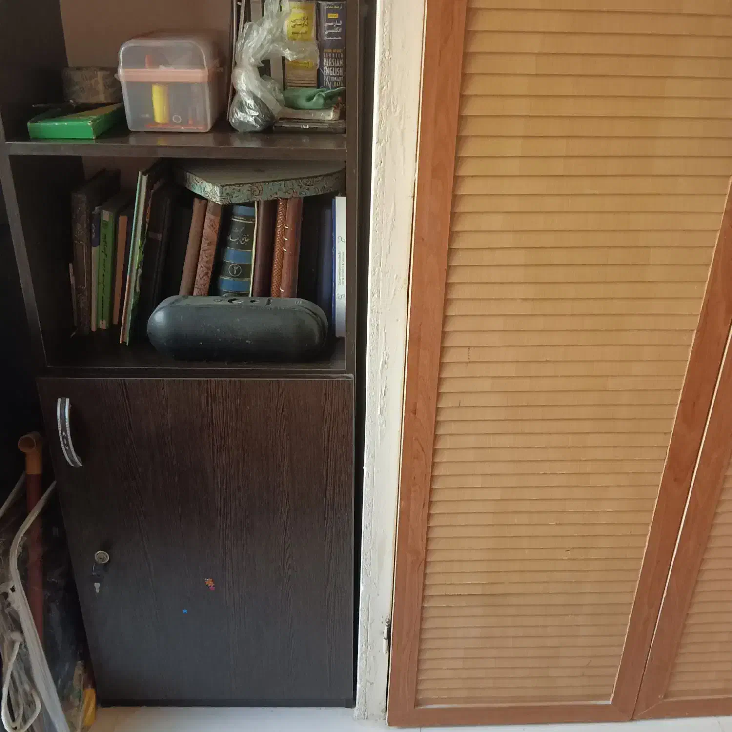 کتابخانه ایستاده|کتابخانه، شلف، قفسههای دیواری|کیش, |دیوار