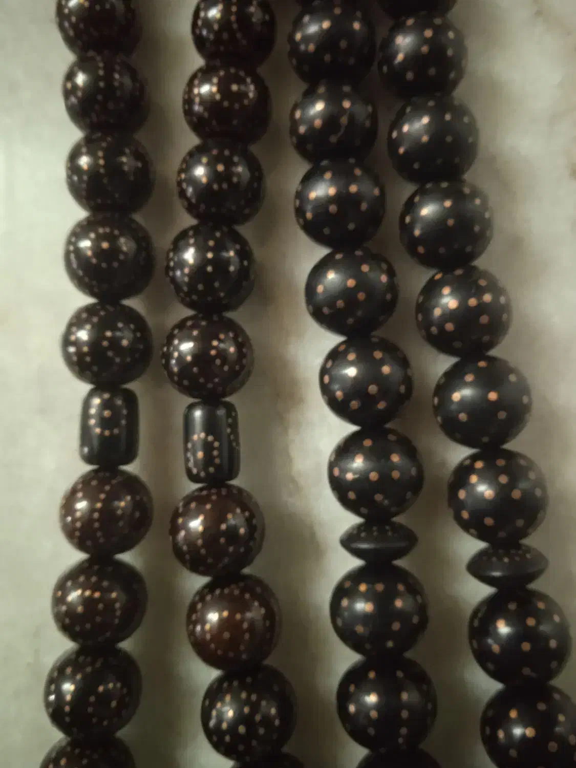 تسبیح|کلکسیون اشیاء عتیقه|گرگان, |دیوار