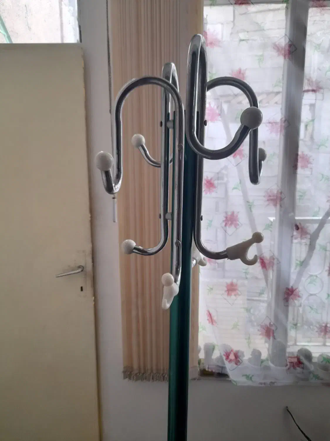 چوب لباسی درحدنو|بندرخت و رخت‌آویز|تبریز, |دیوار