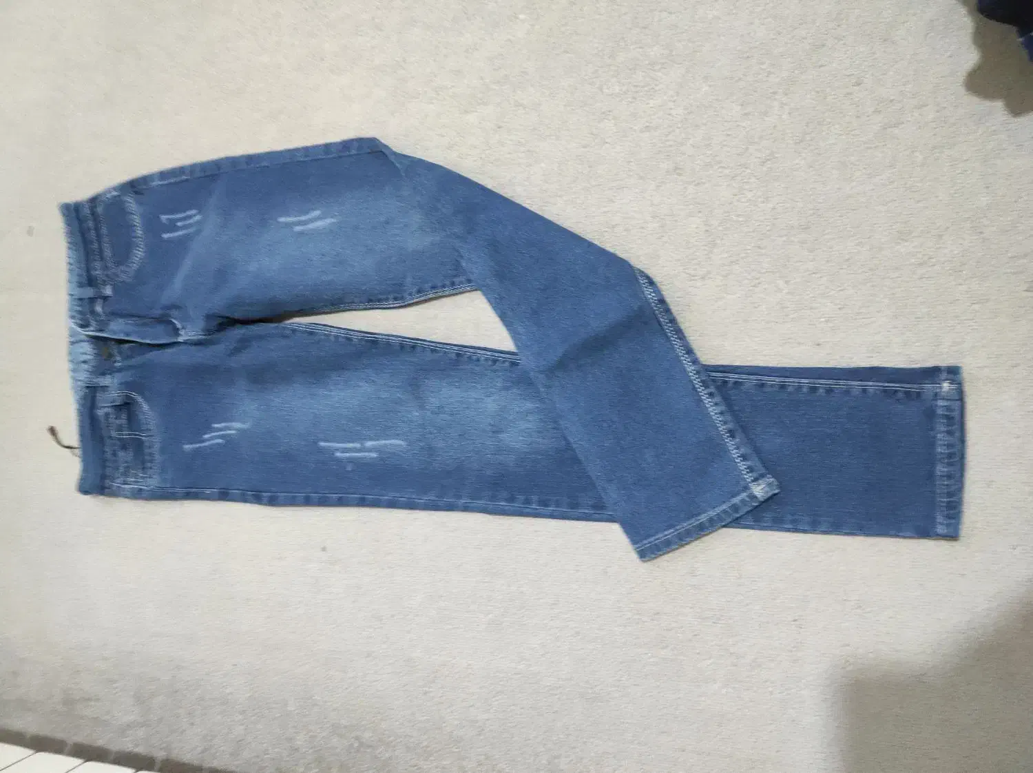 تعدادی شلوار لی نو و سوشرت و لباس کشمیر|لباس|باقرشهر, |دیوار