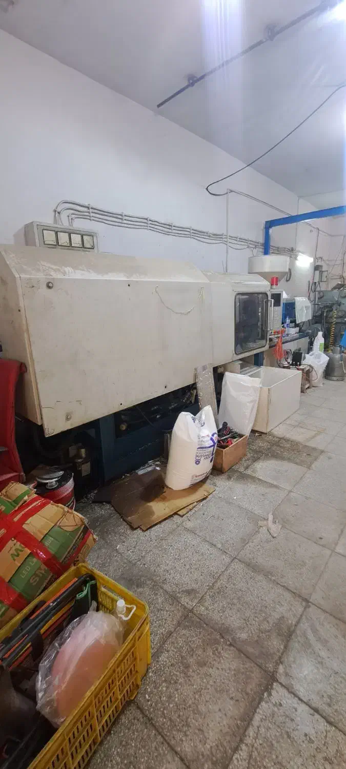 دستگاه تزریق پلاستیک ۲۰۰ تن|ماشین‌آلات صنعتی|تهران, بوستان شیان|دیوار