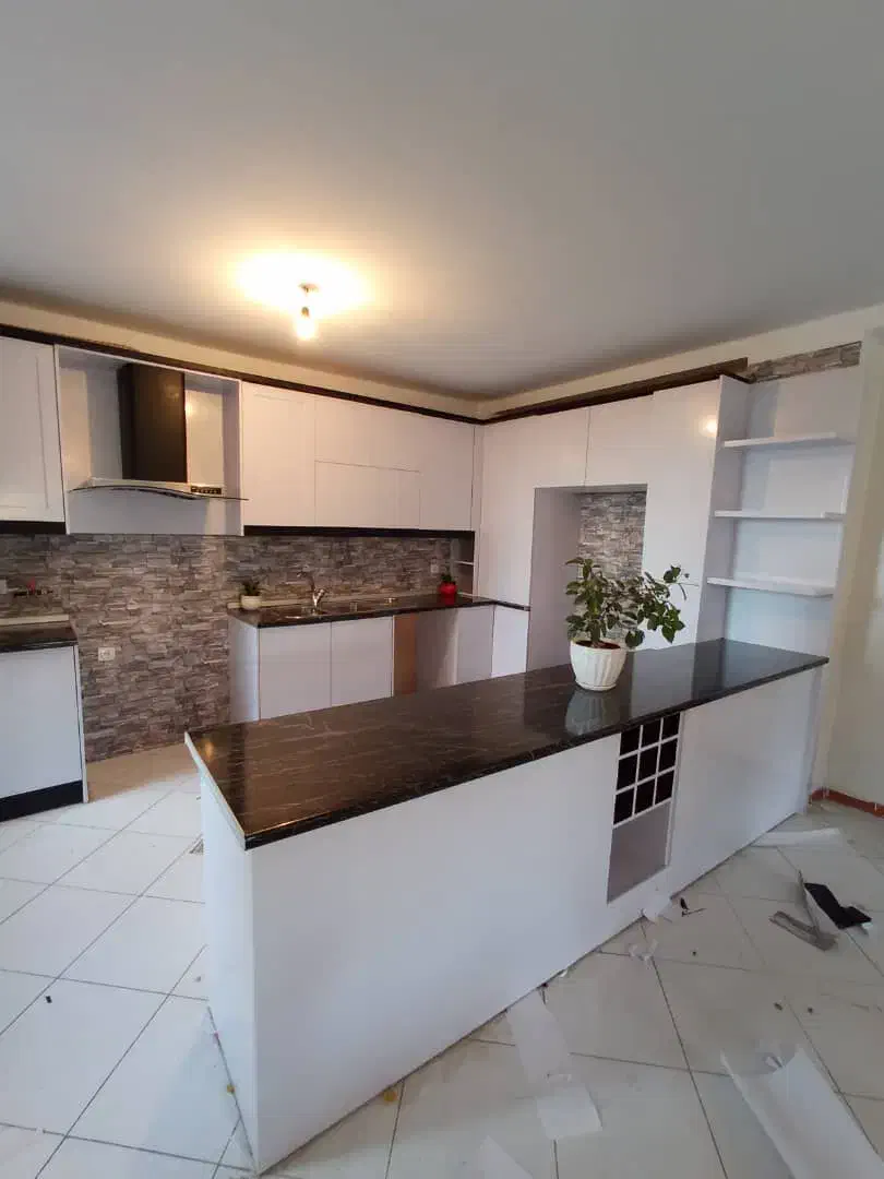 نصاب برچسب کابینت به صورت حرفه ای نصب ماربل|خدمات پیشه و مهارت|کرج, گوهردشت|دیوار