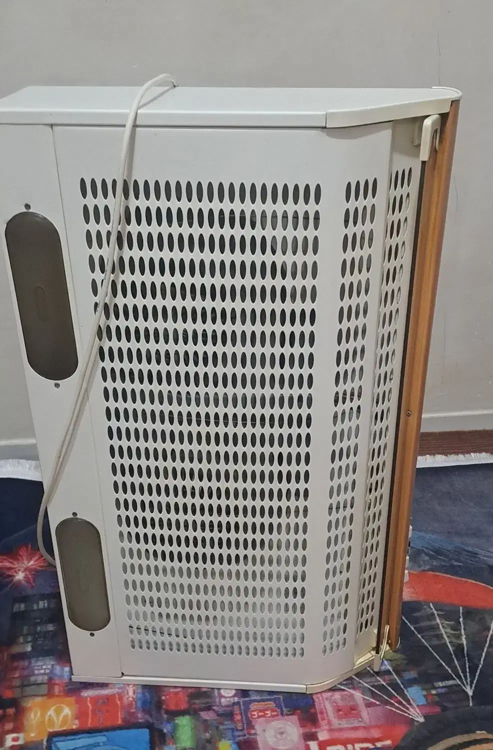 هود درسا|هود|تبریز, |دیوار