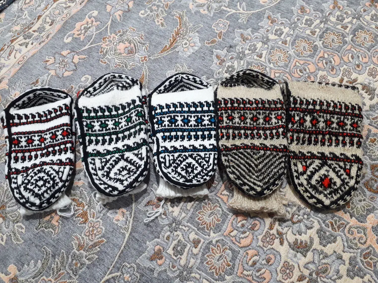 فروش جوراب کاموایی مردانه و یک جفت بن یا پشم|لباس|سقز, |دیوار